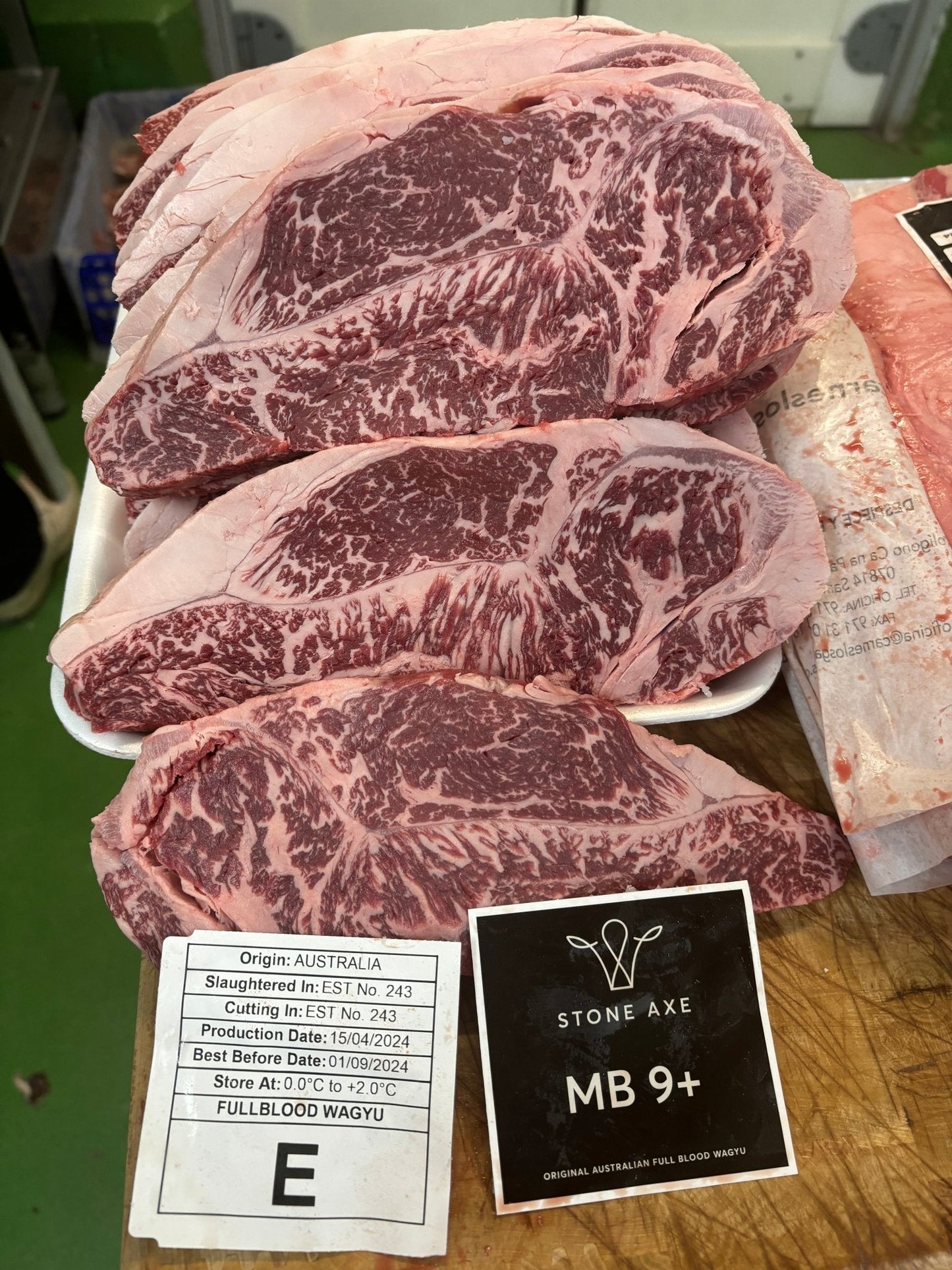 WAGYU STONE AXE STRIPLOIN.“Chuletón de Vaca Madurada - Compra Online Carne Premium - comprar carne madurada online” o “proveedor de carne premium para restaurantes”. - BEEFMASTER MADRIDWAGYU STONE AXE STRIPLOIN.“Chuletón de Vaca Madurada - Compra Online Carne Premium - comprar carne madurada online” o “proveedor de carne premium para restaurantes”.